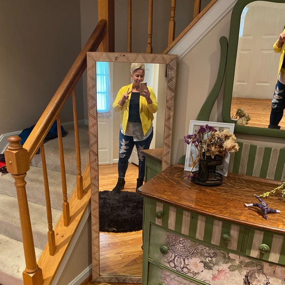 Meet your Posher, Melissa - Picture 3 of 7